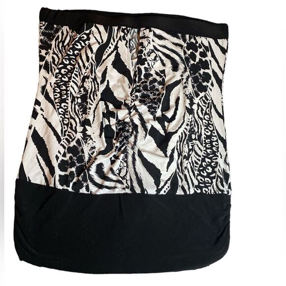 Black and White Tub Top - Picture 2 of 4